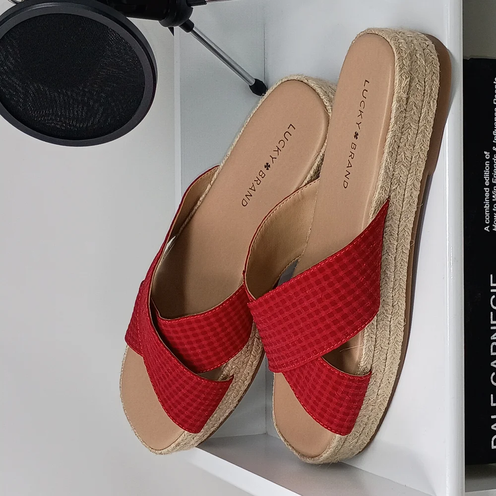 Lucky Brand Red Women's Sandals